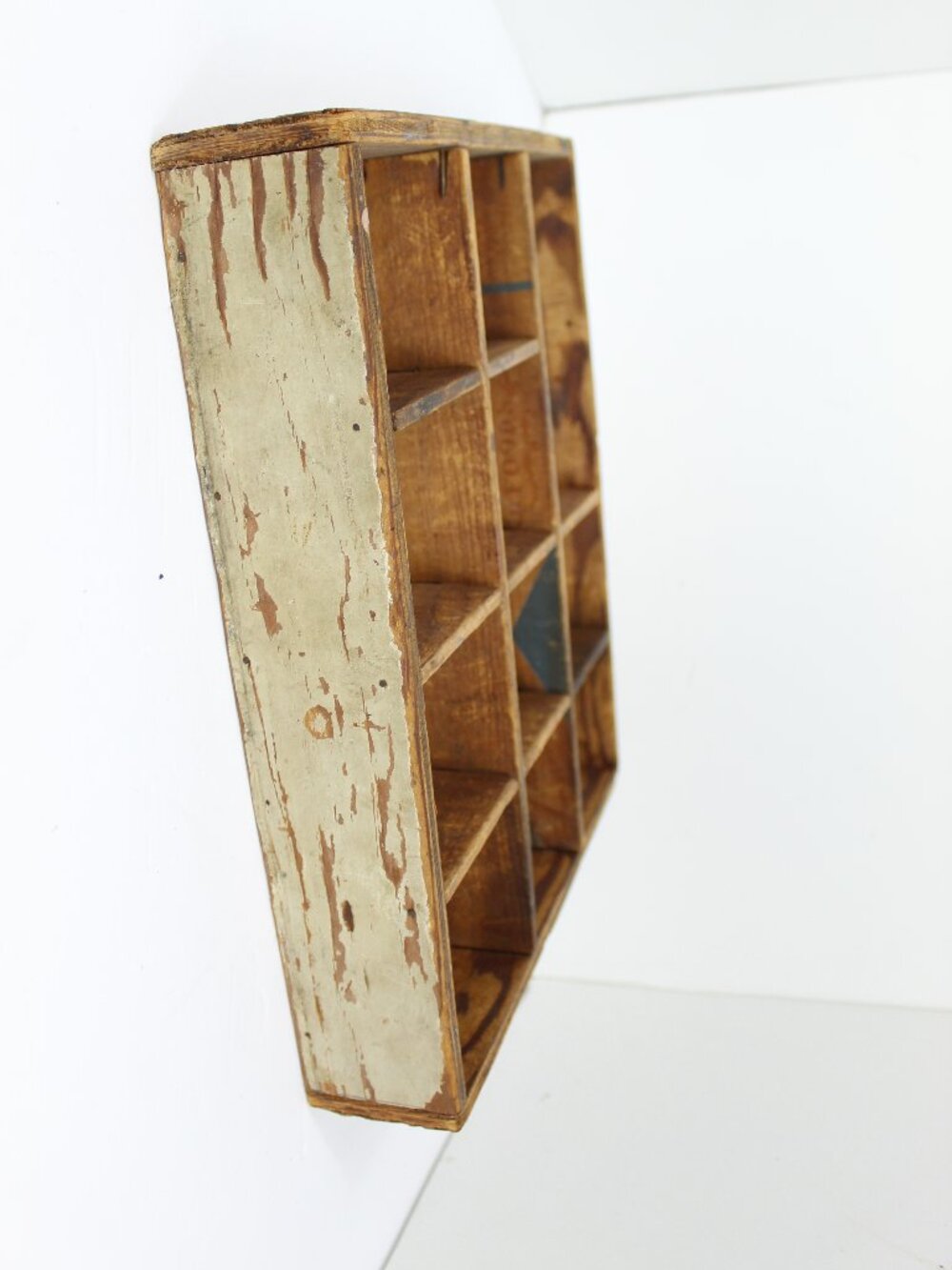 Primitive Repurposed Wood Distressed Paint Divider Box 12.75 x 10.75 x 2.25
